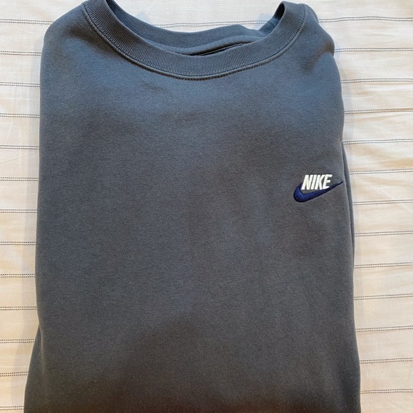 Nike Other - Nike Crewneck Sweater